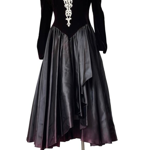 Gothic Velvet Dress Medium Lace Puff Sleeve Satin Edwardian Royal Vamp 80's - Picture 5 of 11